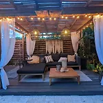 10 Min From Wynwood, Tropical Oasis W Heated Pool