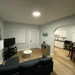 Stylish Homey 4Bedroom With Outdoor Pool
