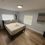 Stylish Homey 4Bedroom With Outdoor Pool