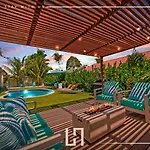 Breezy Oasis With Pooltable, Heated Pool, Golf & Gazeebo L29