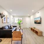 Chic Miami Escape In Prime Location