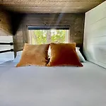Charming Tiny House Nature Escape Free Parking