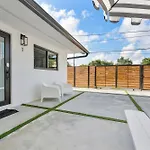 Heart Of Miami W Pool & Close To Beach