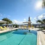 Apt Next To Kaseya Center W Pool, Gym And Balcony