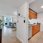 Iconic 1Br Highrise Condo Brickell-Freeparking