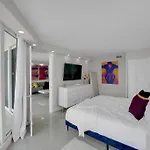 Star Dust! Heart Of Miami Dream Stay! 4 Br