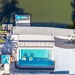 Bnb Hyperion - Luxurious 5B Home W Pool & Lounge