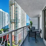 Amazing 2 Bedroom Apt At Brickell, Free Parking