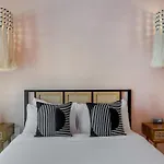 Artisan Studio- Breakfast Nook By Design District