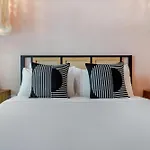 Artisan Studio- Breakfast Nook By Design District