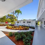 Stylish 1-Br Apartment In The Heart Of Miami