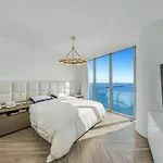 High-Floor Condo With Ocean Views In Miami