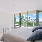 Elegant Condo With Ocean Views In Key Biscayne