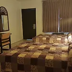 Saturn Motel - Miami