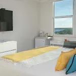 Mvr - Your Suite In Miami-S Billion-Dollar Icon