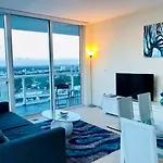 Starlight Suites By The Marina