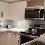 Yacht Club Aventura 2Br + 2Ba