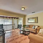 Quaint Central Miami Bungalow 10 Mi To Mid-Beach!