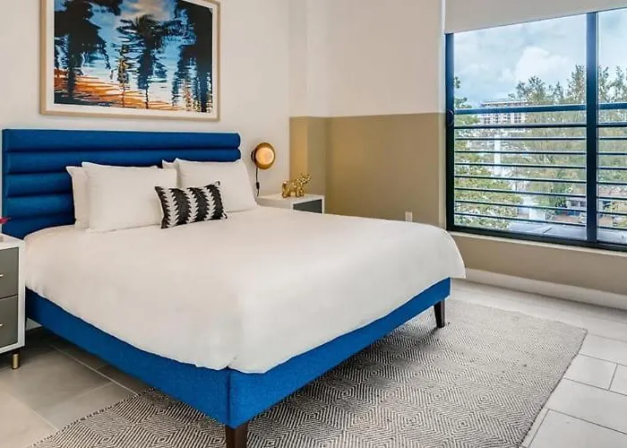 Sentral 2Br Apt With Den In Wynwood