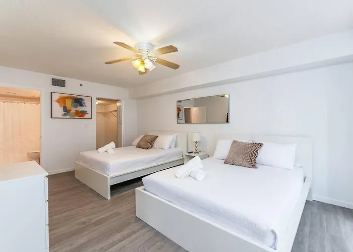 4Br Apt With Bay View At Brickell, Free Parking