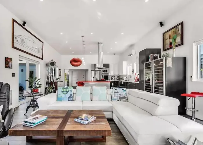 Modern Northwest Vacation Rentals In Miami