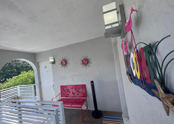 Stylish 2 Bedrooms Apartment By Miami International Airport