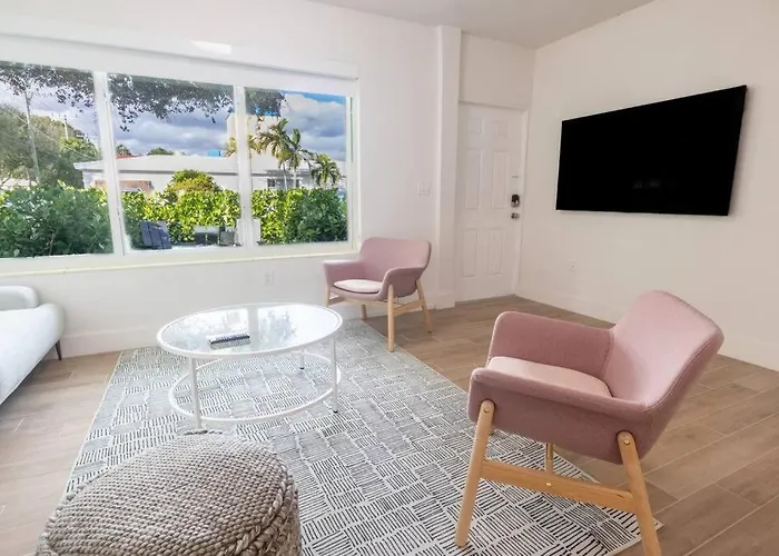Stylish 2Bed Apartment El Portal