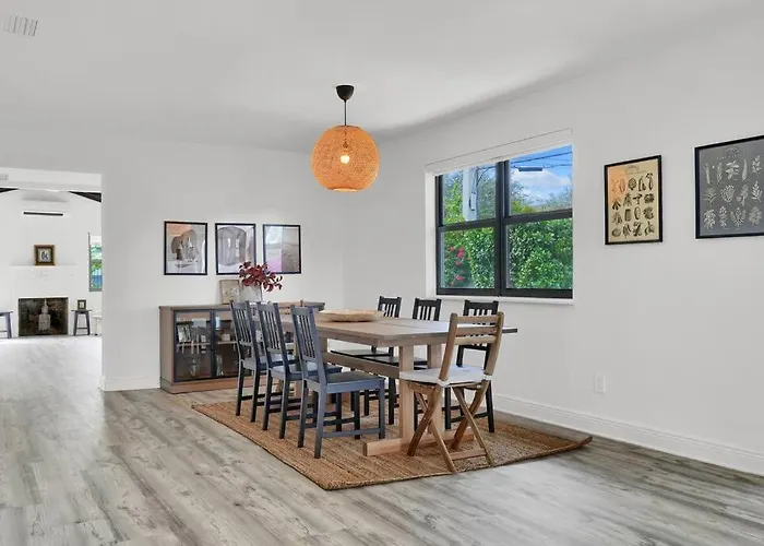 Miami Home 3 Bed 2 Bath Near Beach