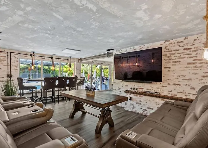 Villa With Outdoor Sauna, Outdoor Bar And Pergola With Games