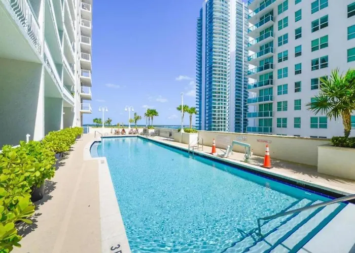 Stunning 1/1 Condo @Brickell Free Parking/Pool