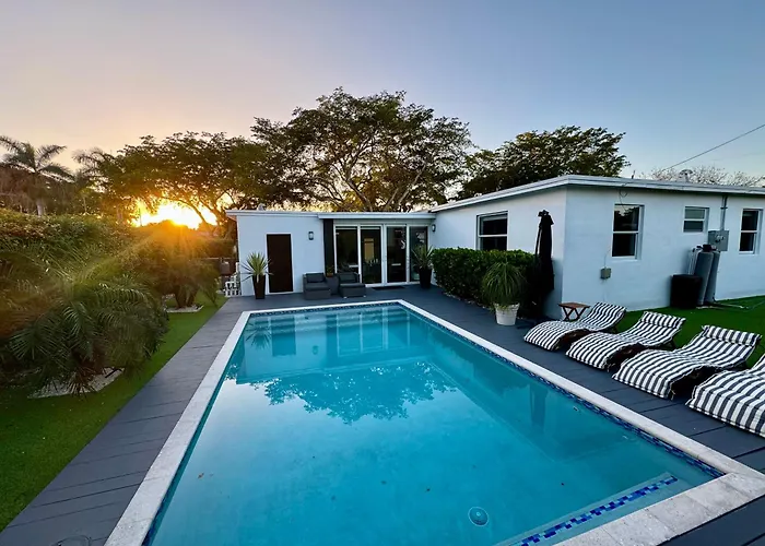Pura Vida Villa