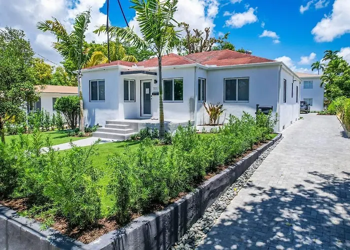 Brickell Marvellous Stunning House 12 People