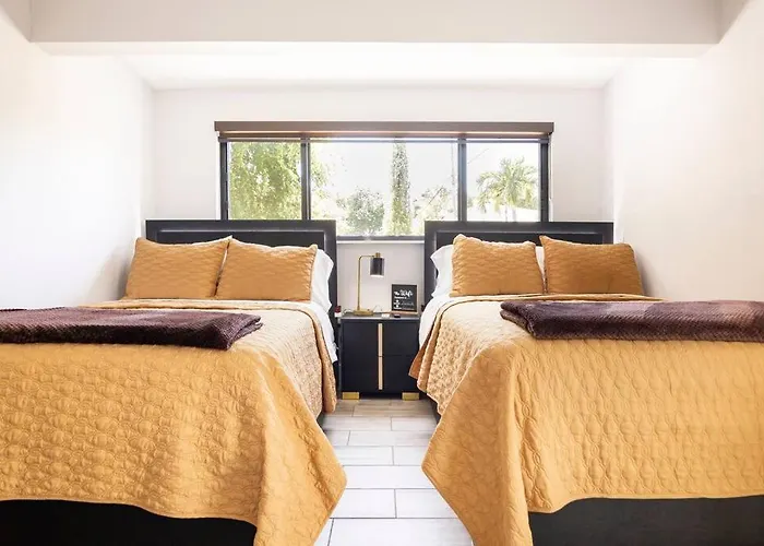 Private Double Room Near Miami Clinics