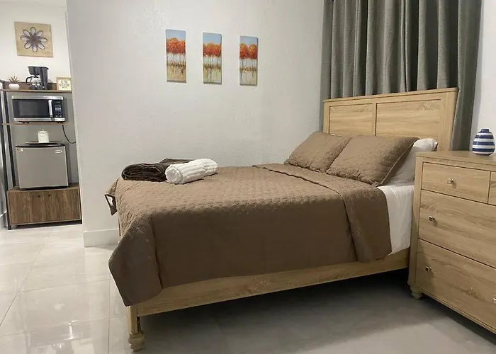 Private And Comfortable Suite Near Airport Miami