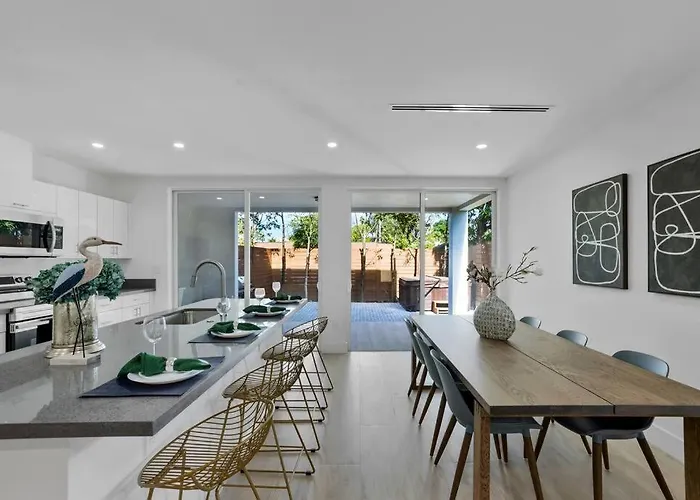 Up To 12 Guest Modern Villa Near Wynwood! 27