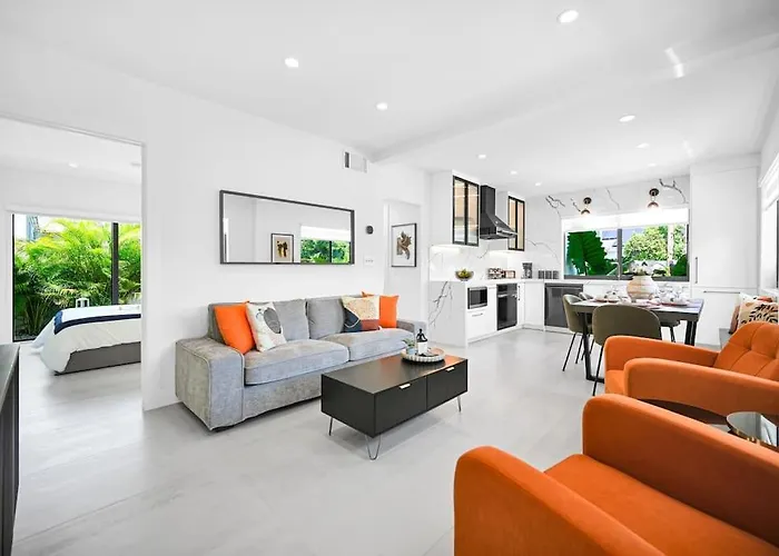 Stylish Oasis In Design District, Near Wynwood