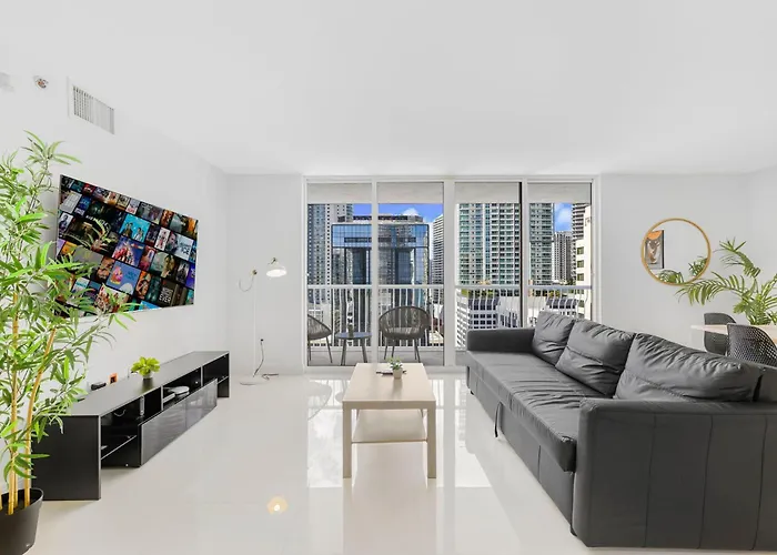 Modern Brickell Condo With Prime City Views