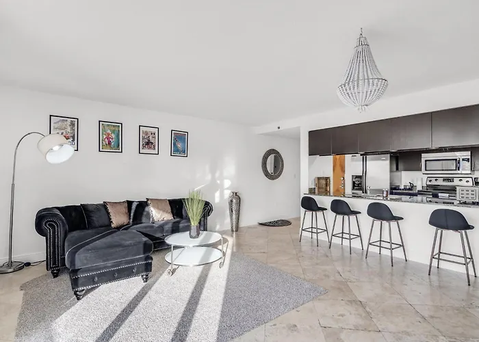 Best Views, 2 Balconies, 2 Bedrooms, Pool, Gym, Parking