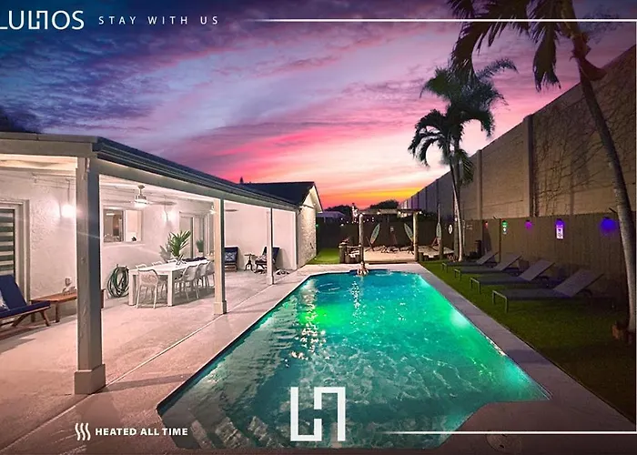 Original Art Poolside Fun Miami House Minigolf L42