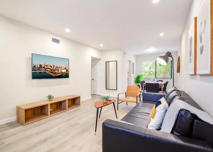 Chic Miami Escape In Prime Location