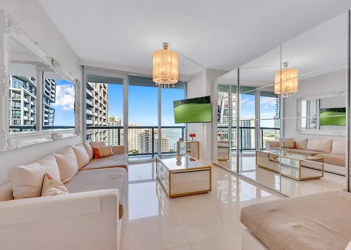 37Th Floor Luxurious Unit With Bay & Pool View Free Spa