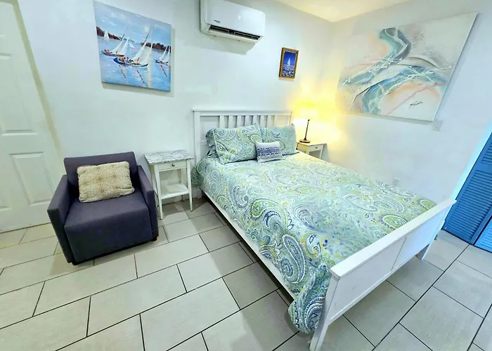 La Casita, Cute And Homey Private Studio