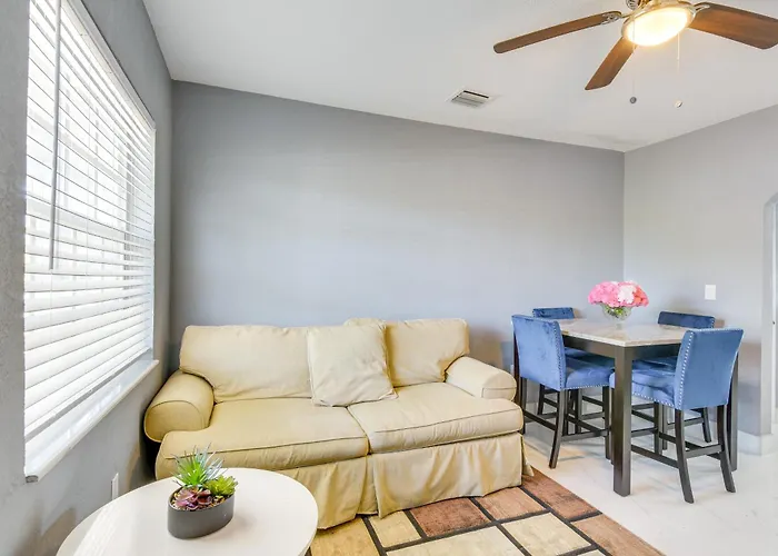 7 Mi To Surfside Beach Pet-Friendly Unit In Miami