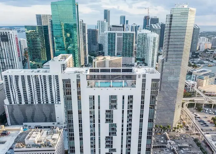 Luxury Corner Apt Prime Miami