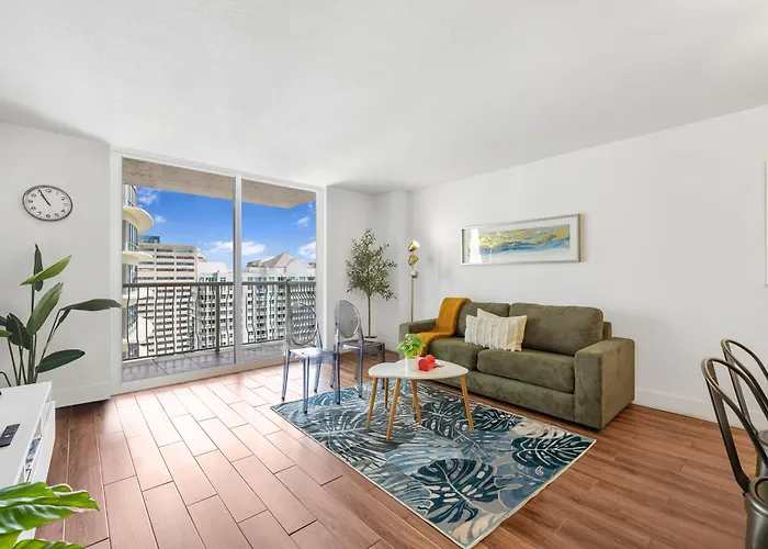 Exclusive 1Br Apartment On 35Th Floor