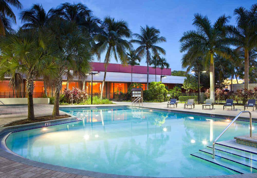 By Marriott Airport 3*