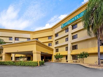 La Quinta By Wyndham Airport East 3*