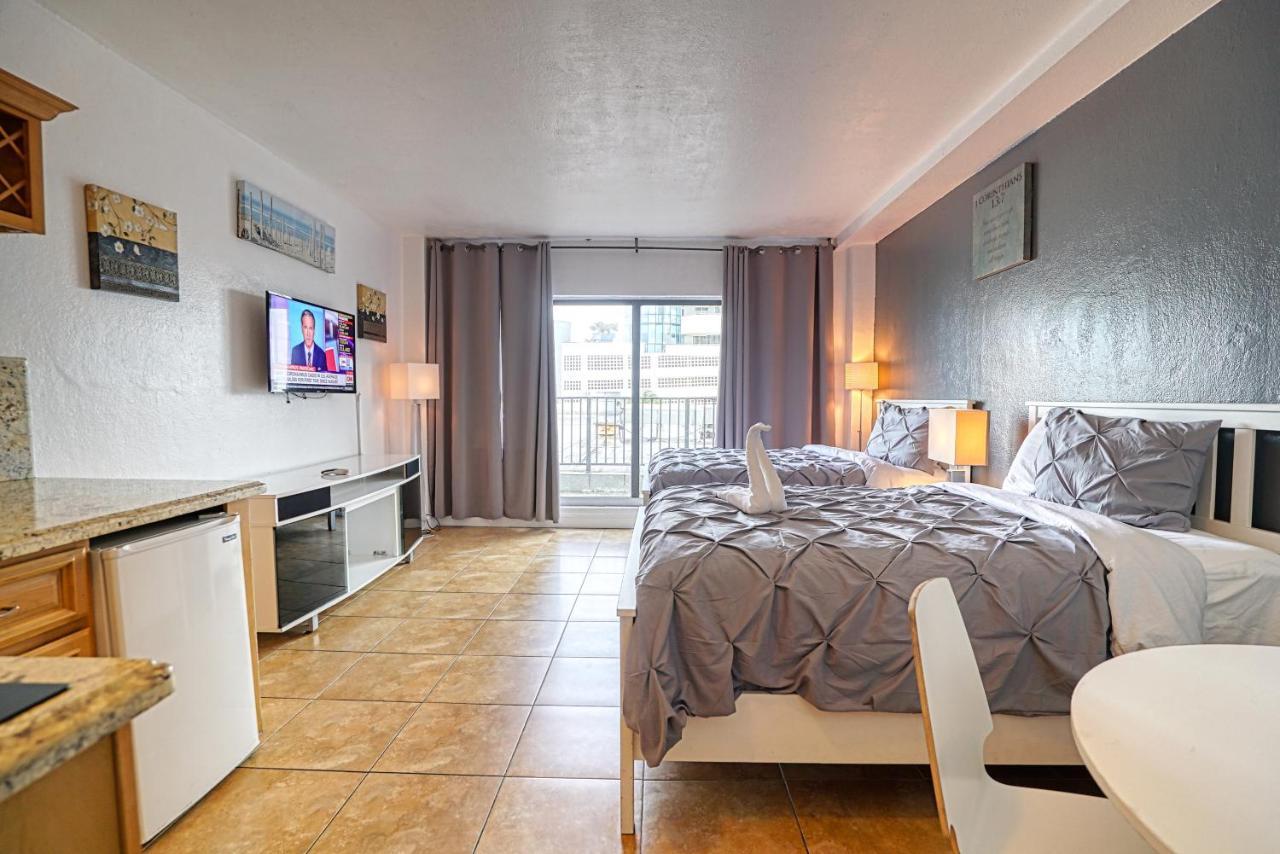 Deluxe Private At The Casablanca * Miami