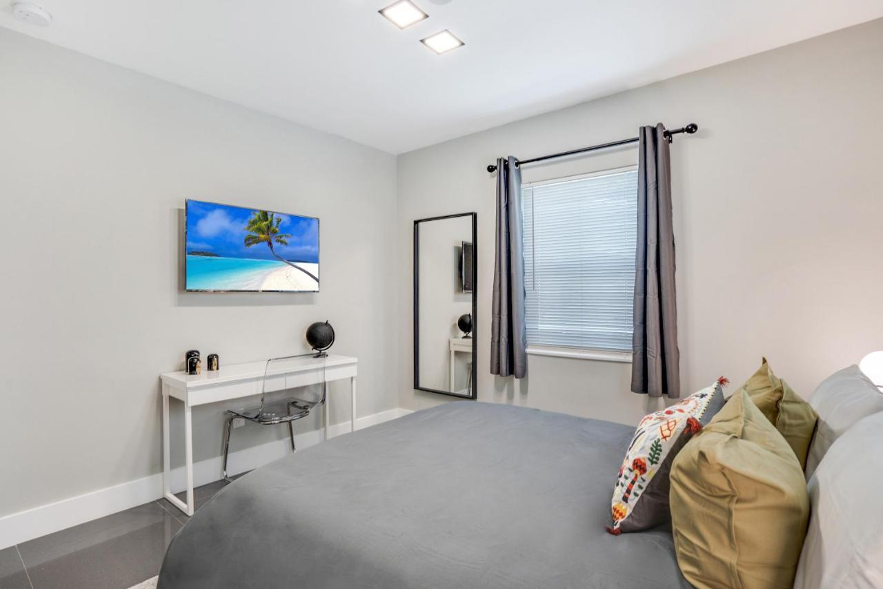 Ferienhaus Luxury Chill Close To: South Beach/airport/wynwood/design District/4 Free Gated Parking *