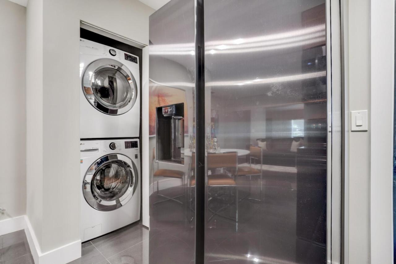 Luxury Chill Close To: South Beach/airport/wynwood/design District/4 Free Gated Parking Ferienhaus Miami